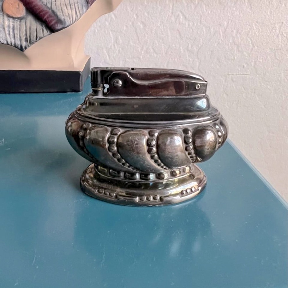 Vintage 1930’s-1940’s Crown Table Top Lighter Silver Plated